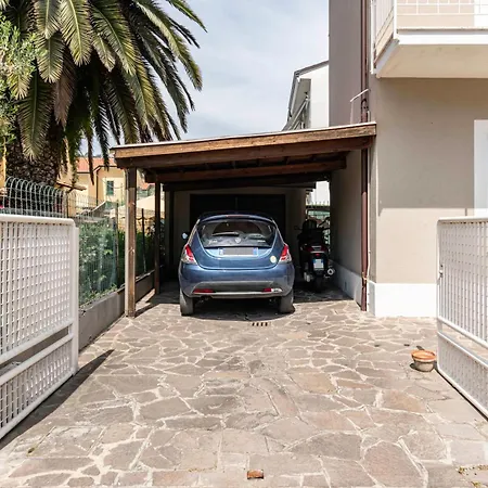 Guesthost - Casa Flaminia Apartment *