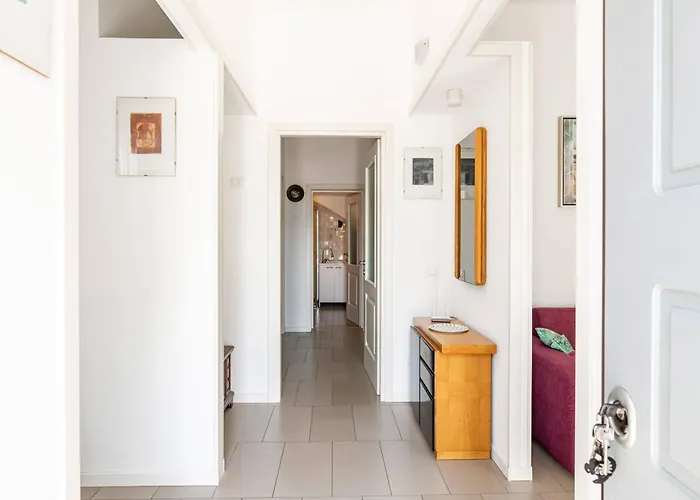 Guesthost - Casa Flaminia Apartment *