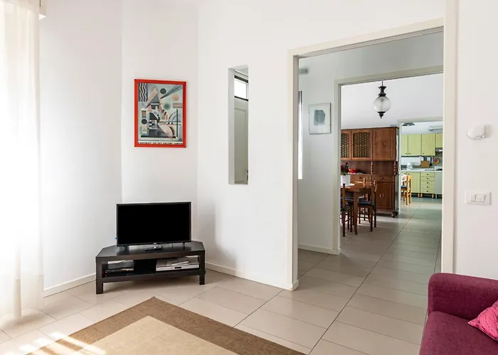Apartment Guesthost - Casa Flaminia