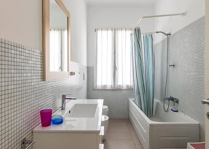 Guesthost - Casa Flaminia Apartment Pesaro