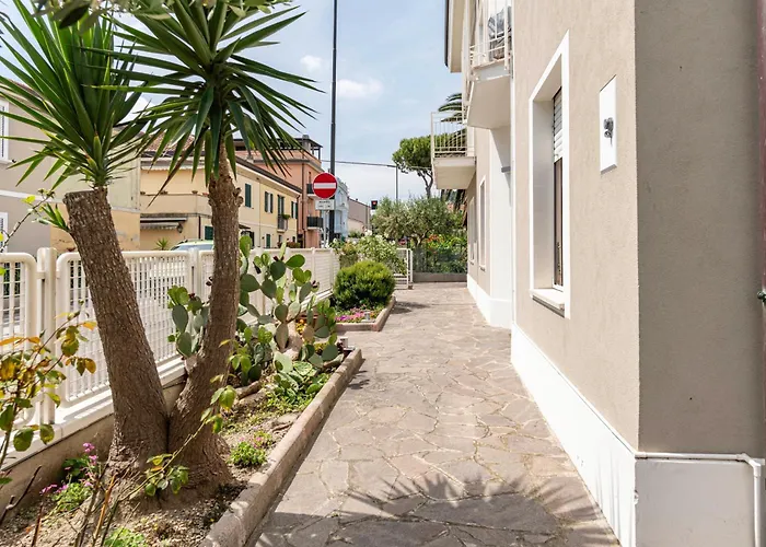 Guesthost - Casa Flaminia Pesaro