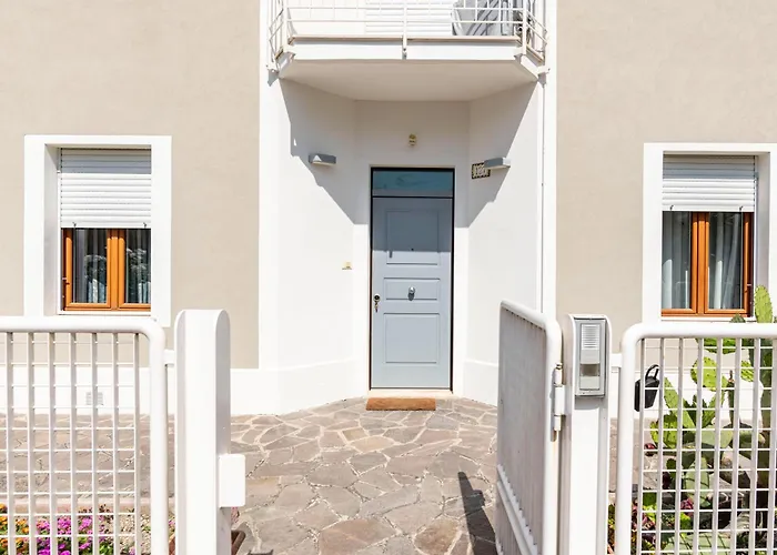 Guesthost - Casa Flaminia Apartment